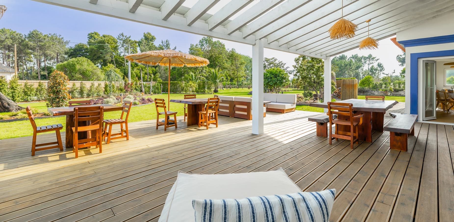 Exterior 3 - Tourism