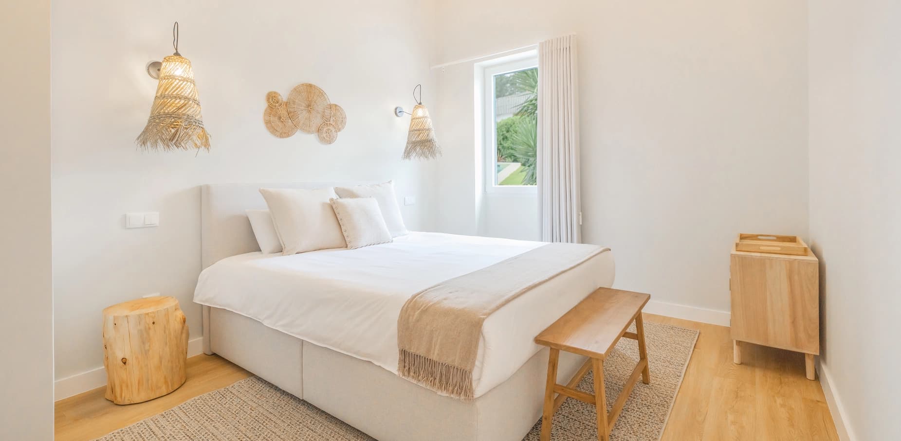 Interior 8 - Tourism